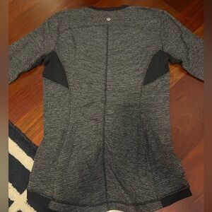 Lululemon crewneck